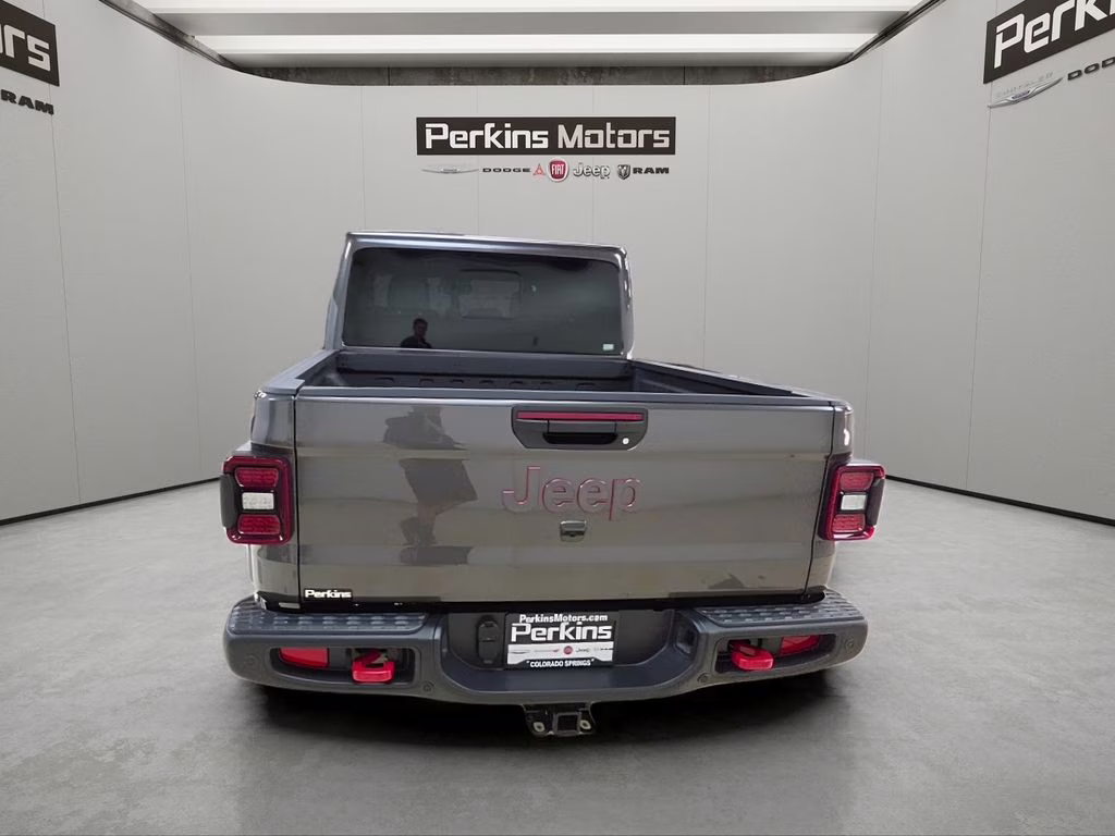 2026 Granite Crystal Metallic Clearcoat Jeep Gladiator Rubicon 4X4 Truck