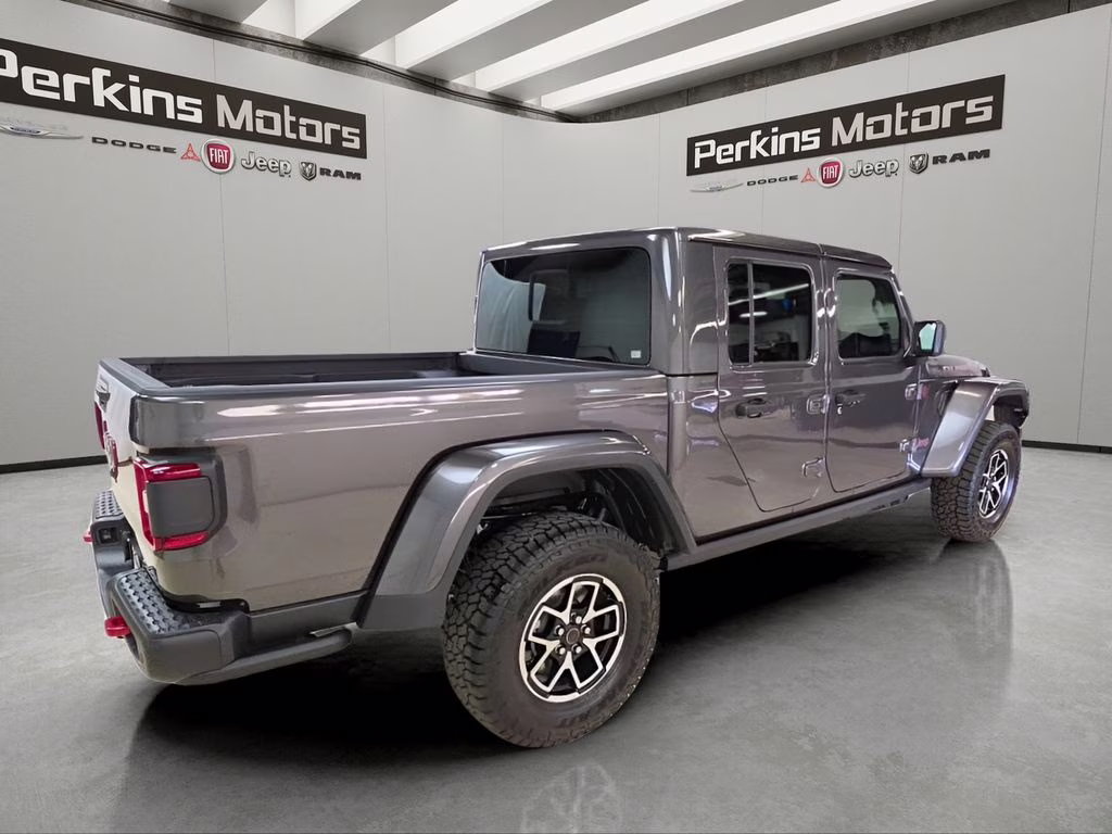 2026 Granite Crystal Metallic Clearcoat Jeep Gladiator Rubicon 4X4 Truck