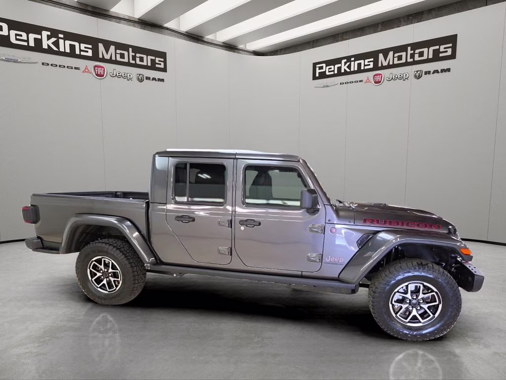 2026 Granite Crystal Metallic Clearcoat Jeep Gladiator Rubicon 4X4 Truck