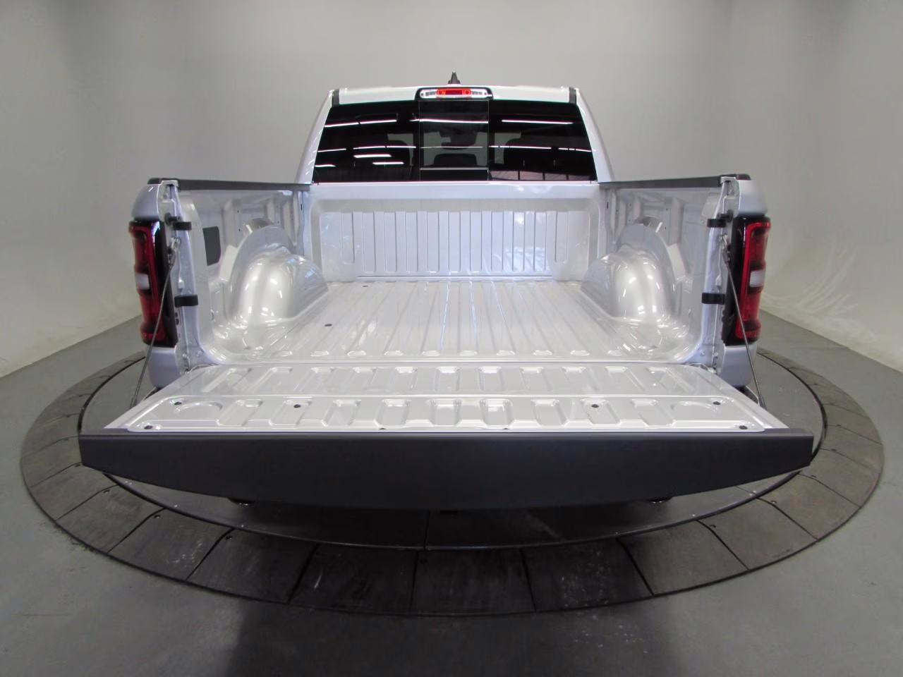 2026 Billet Silver Metallic Clearcoat Ram 1500 Big Horn/Lone Star 4X4 Truck