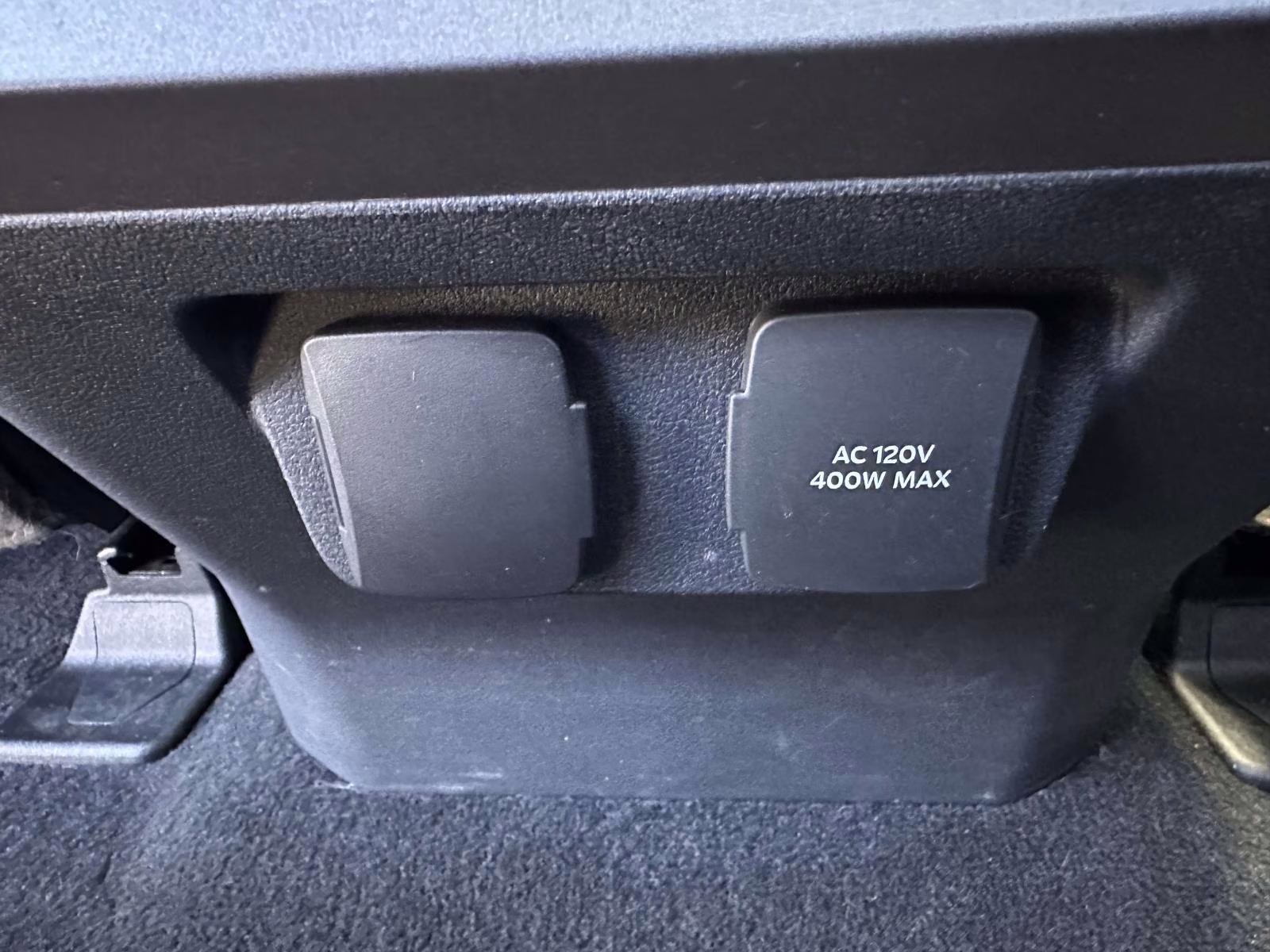 2023 Oxford White Ford Super Duty F-350 SRW LARIAT 4WD Crew Cab 6.75' Box 4X4 Truck