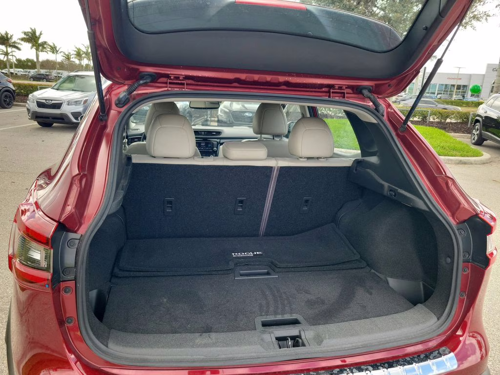 2022 Pearl Metallic Nissan Rogue Sport SL FWD SUV