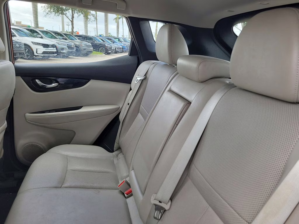 2022 Pearl Metallic Nissan Rogue Sport SL FWD SUV