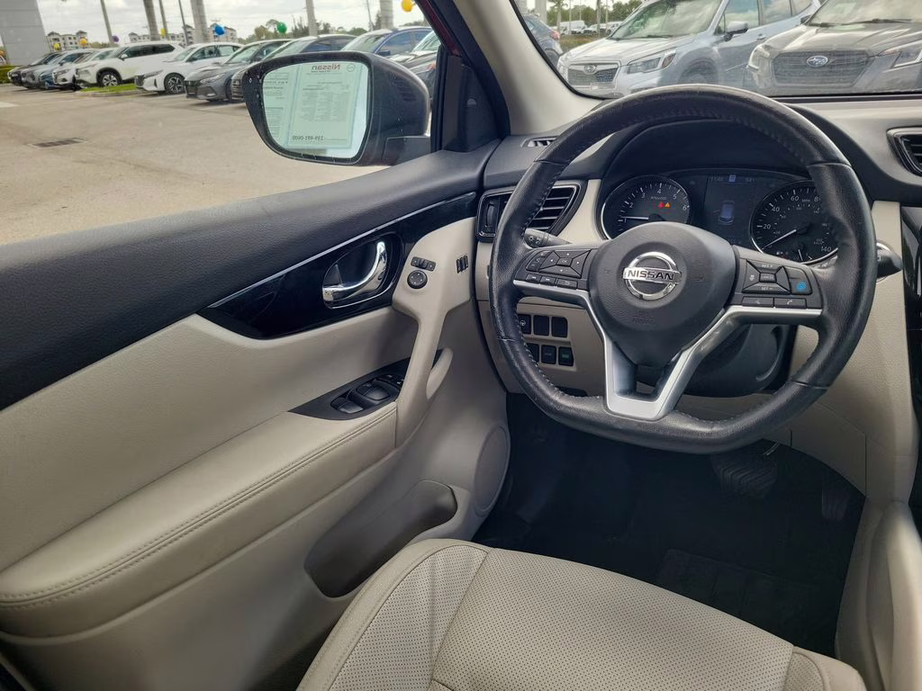 2022 Pearl Metallic Nissan Rogue Sport SL FWD SUV