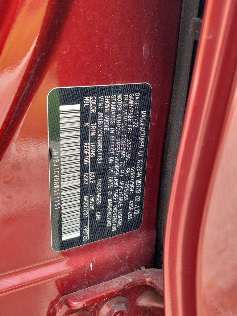 2022 Pearl Metallic Nissan Rogue Sport SL FWD SUV