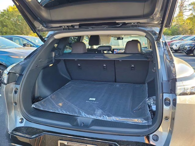 2026 Gun Metallic Nissan Murano Platinum AWD SUV