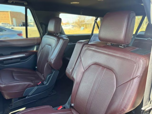 2023 Black Metallic Ford Expedition Max Limited RWD SUV