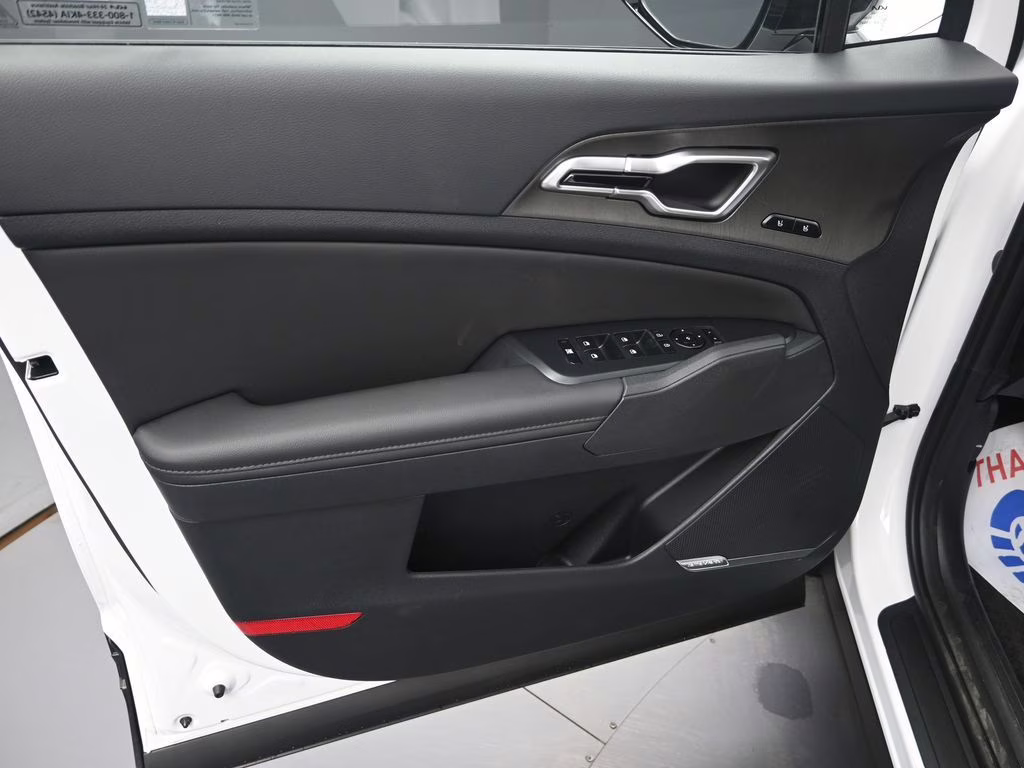 2026 Glacial White Pearl Kia Sportage X-Line AWD SUV