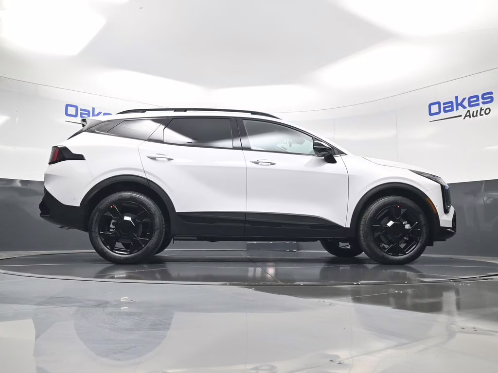2026 Glacial White Pearl Kia Sportage X-Line AWD SUV