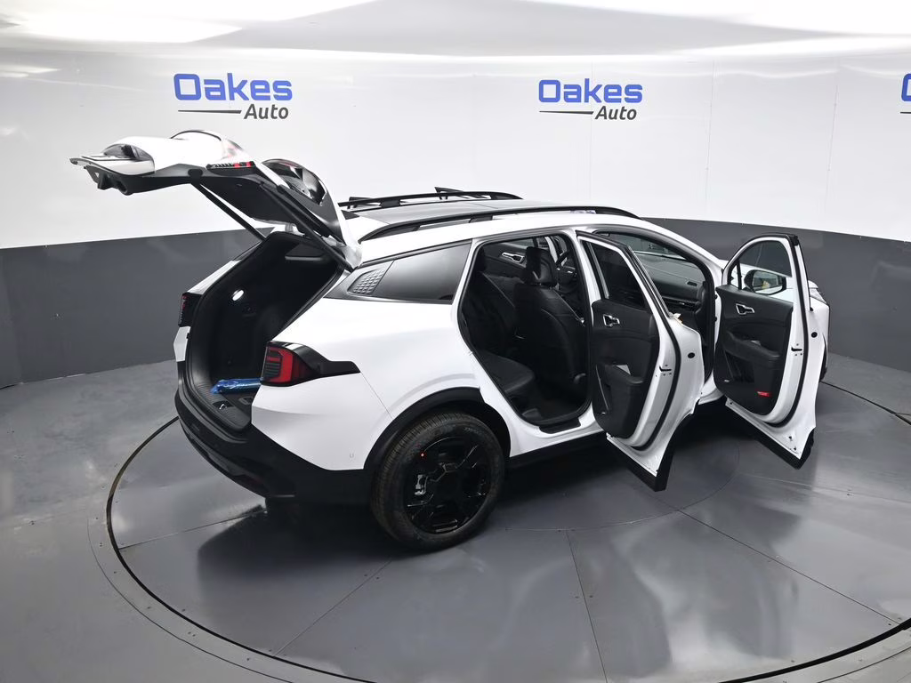 2026 Glacial White Pearl Kia Sportage X-Line AWD SUV