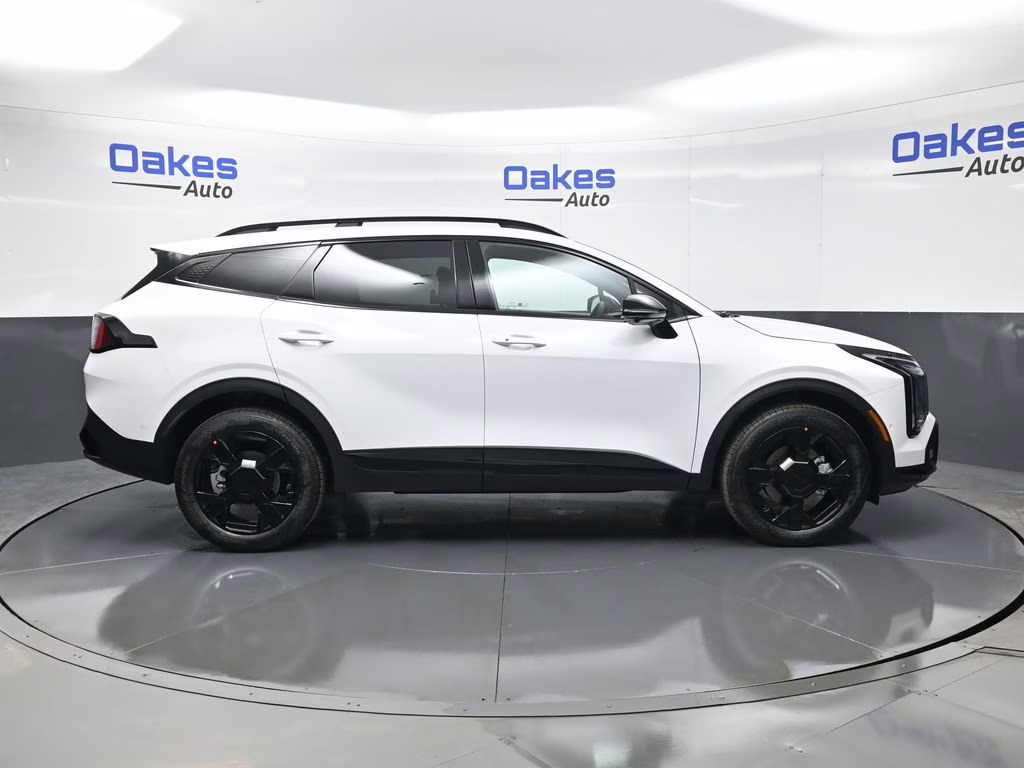 2026 Glacial White Pearl Kia Sportage X-Line AWD SUV