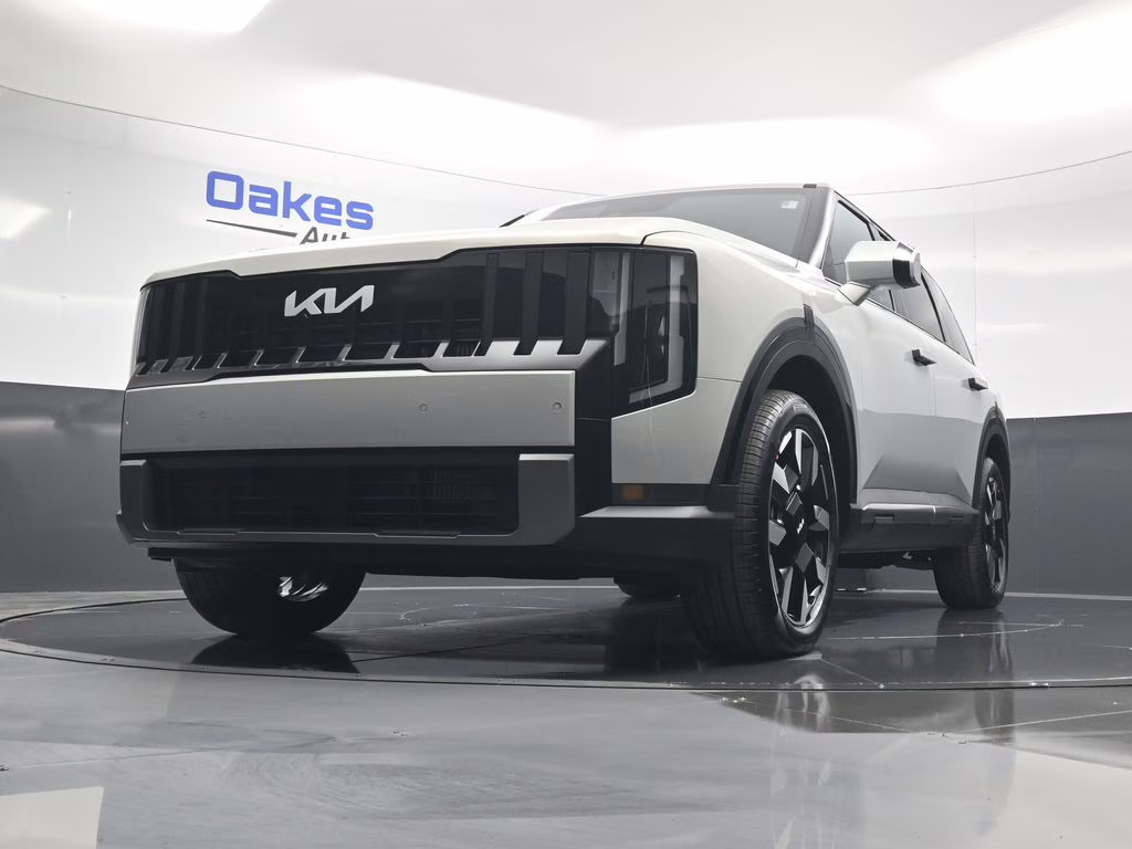 2027 Ivory Silver Kia Telluride S AWD SUV