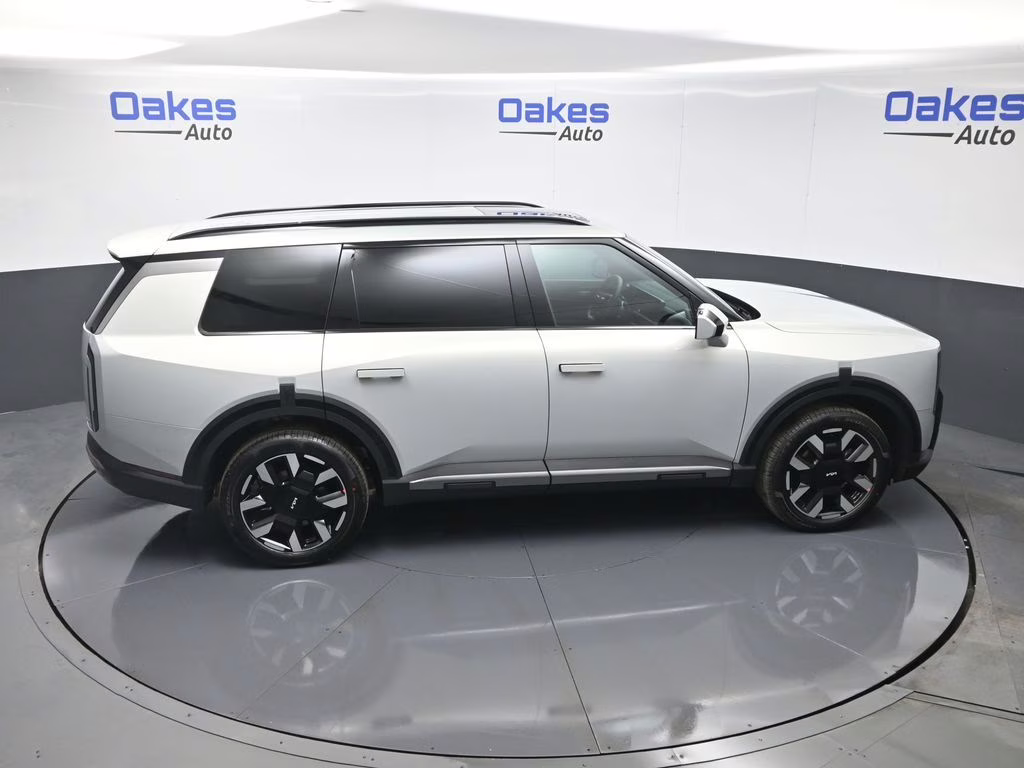 2027 Ivory Silver Kia Telluride S AWD SUV