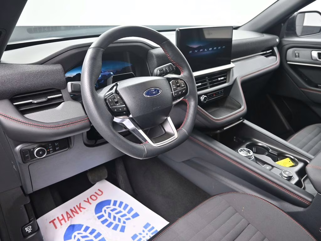 2025 Gray Metallic Ford Explorer ST-Line 4X4 SUV