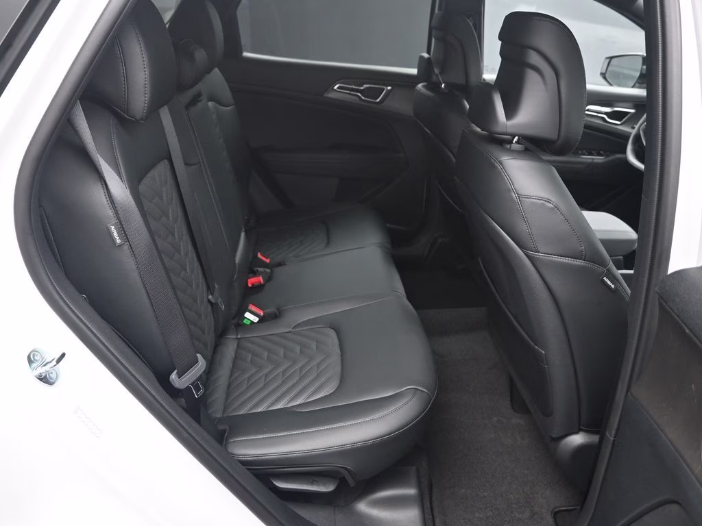 2026 Glacial White Pearl Kia Sportage X-Line AWD SUV