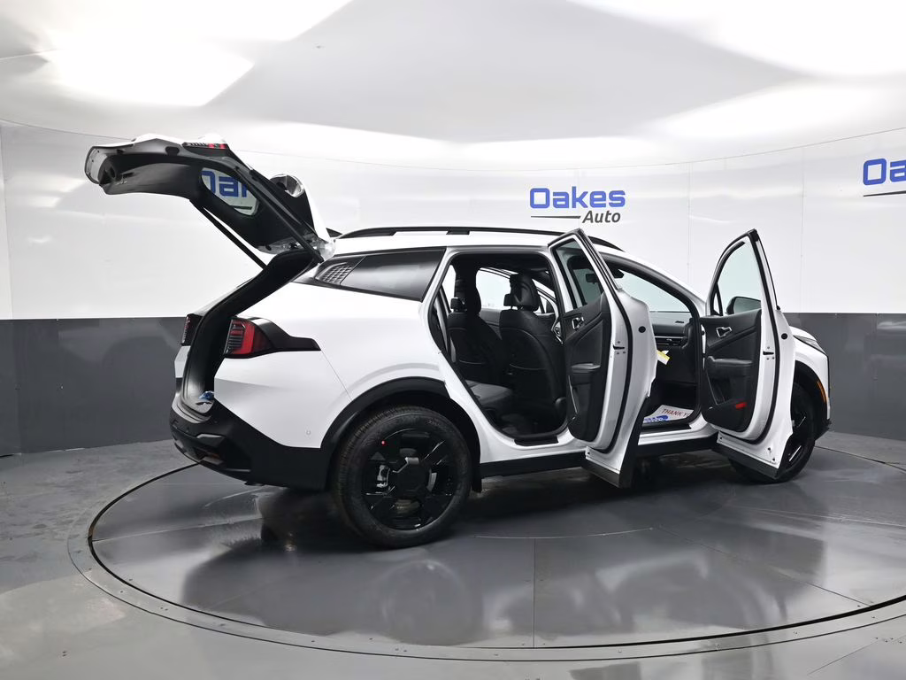 2026 Glacial White Pearl Kia Sportage X-Line AWD SUV