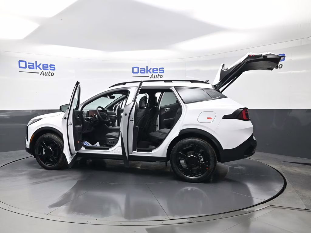 2026 Glacial White Pearl Kia Sportage X-Line AWD SUV