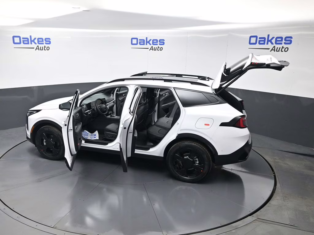 2026 Glacial White Pearl Kia Sportage X-Line AWD SUV