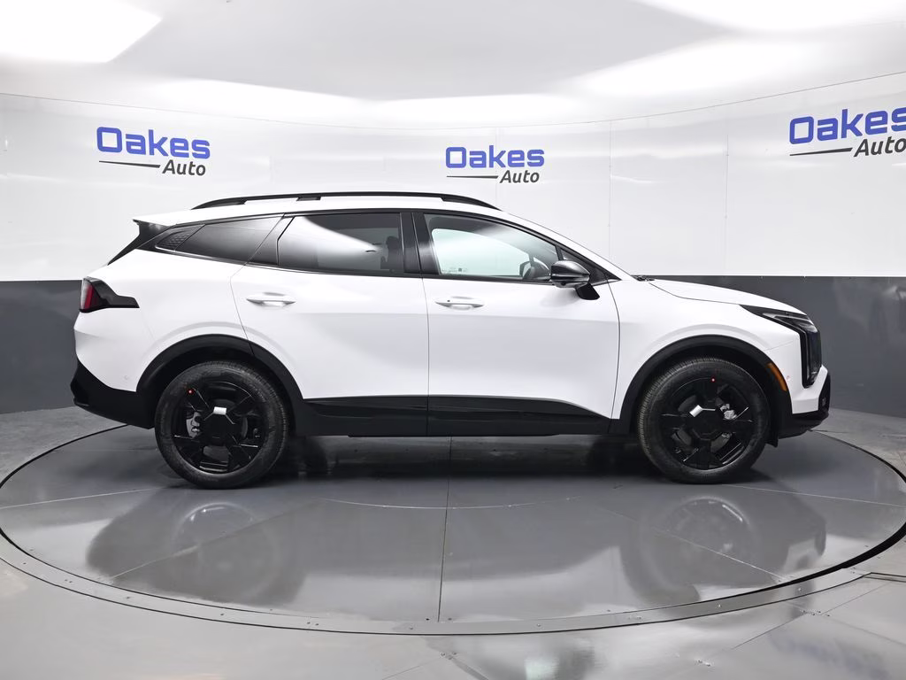 2026 Glacial White Pearl Kia Sportage X-Line AWD SUV