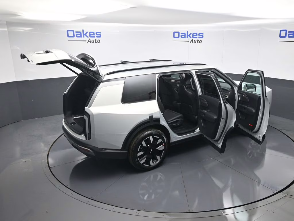 2027 Ivory Silver Kia Telluride S AWD SUV