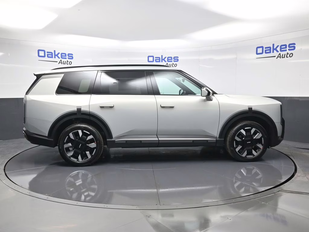 2027 Ivory Silver Kia Telluride S AWD SUV