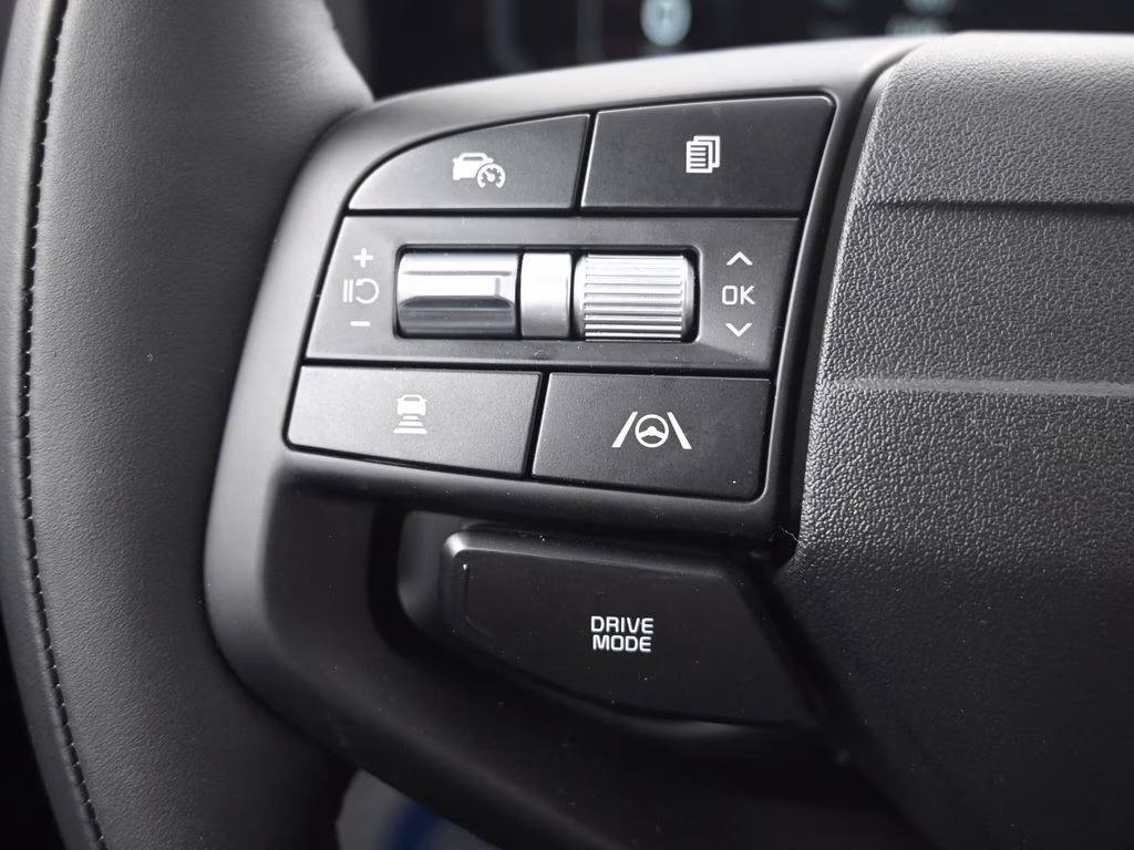 2026 Glacial White Pearl Kia Sportage X-Line AWD SUV