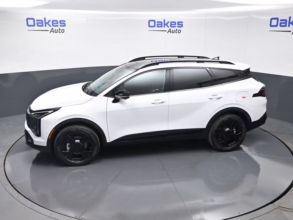 2026 Glacial White Pearl Kia Sportage X-Line AWD SUV