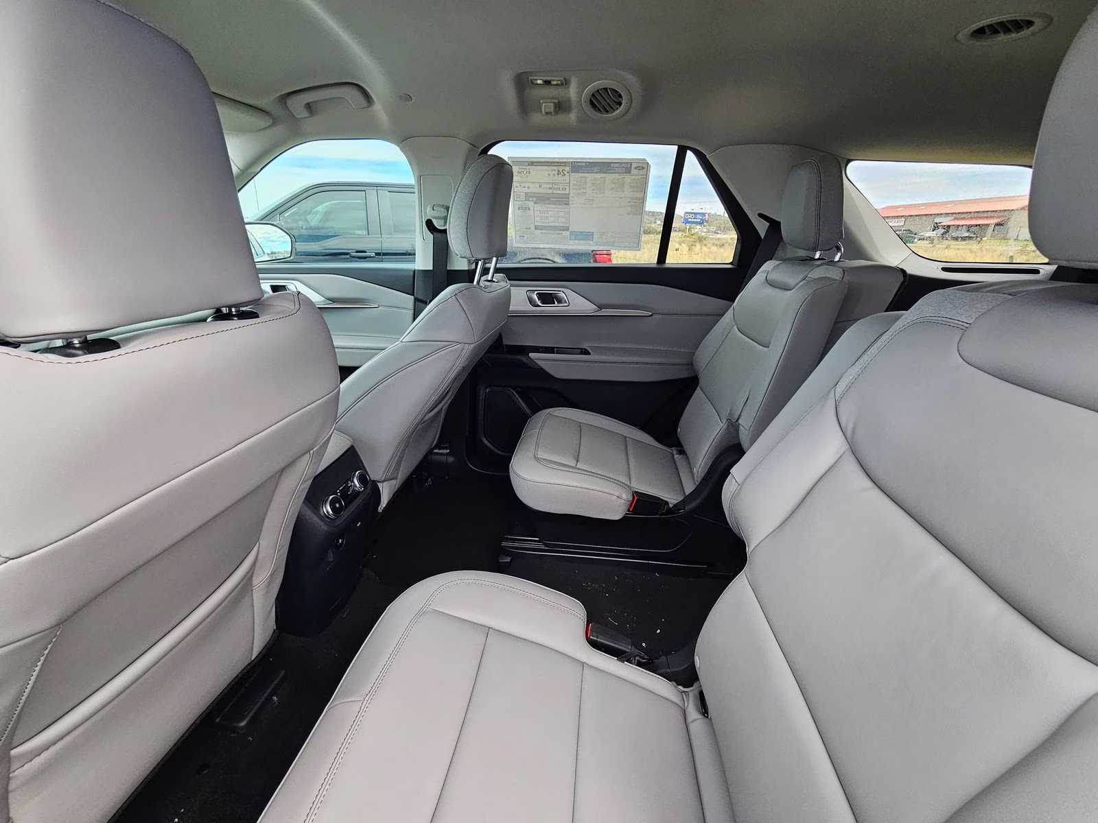 2026 White Metallic Ford Explorer Active RWD SUV