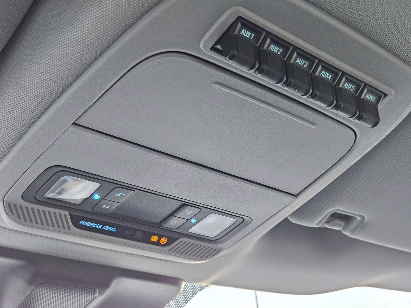 2025 Oxford White Ford Super Duty F-350 SRW XL 4X4 Truck