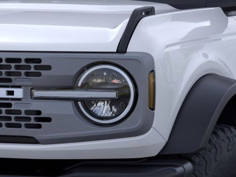 2026 Oxford White Ford Bronco Badlands 4X4 SUV