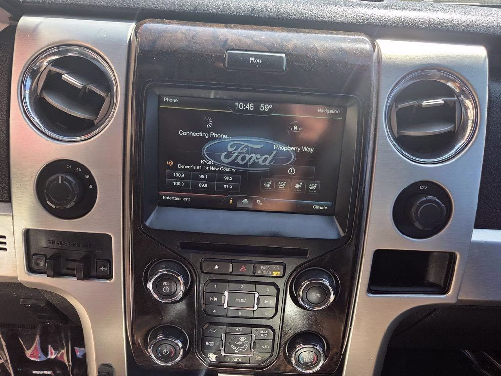 2014 Tuxedo Black Metallic Ford F-150 Platinum 4X4 Truck