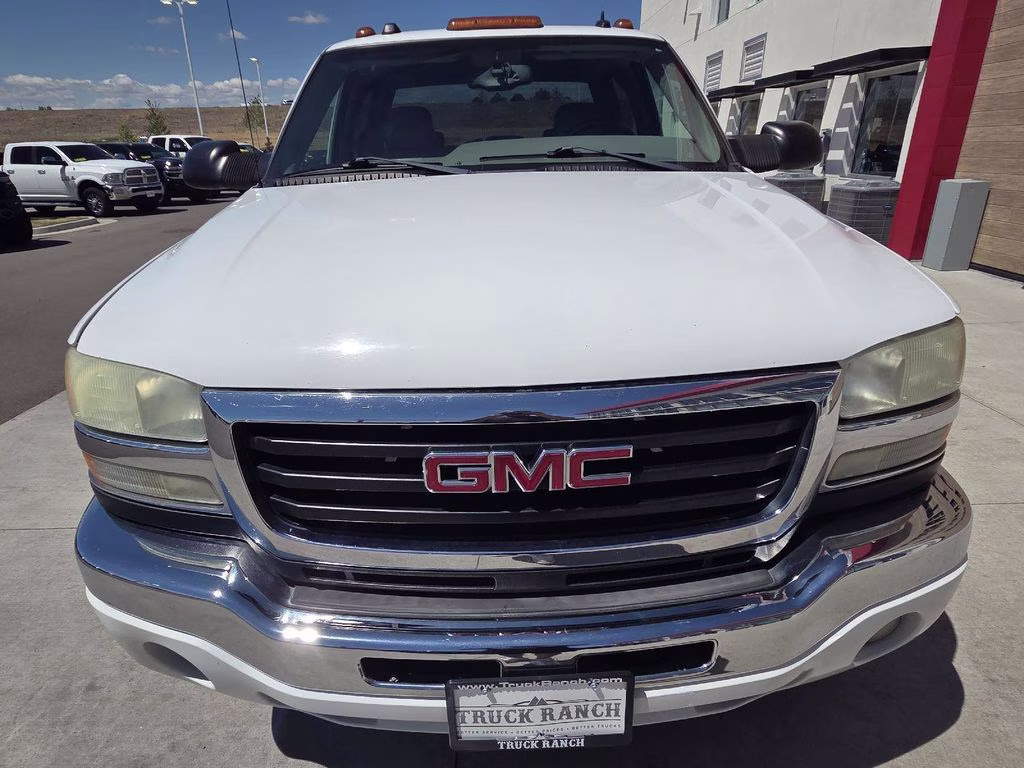 2004 Olympic White GMC Sierra 3500 SLT 4X4 Truck