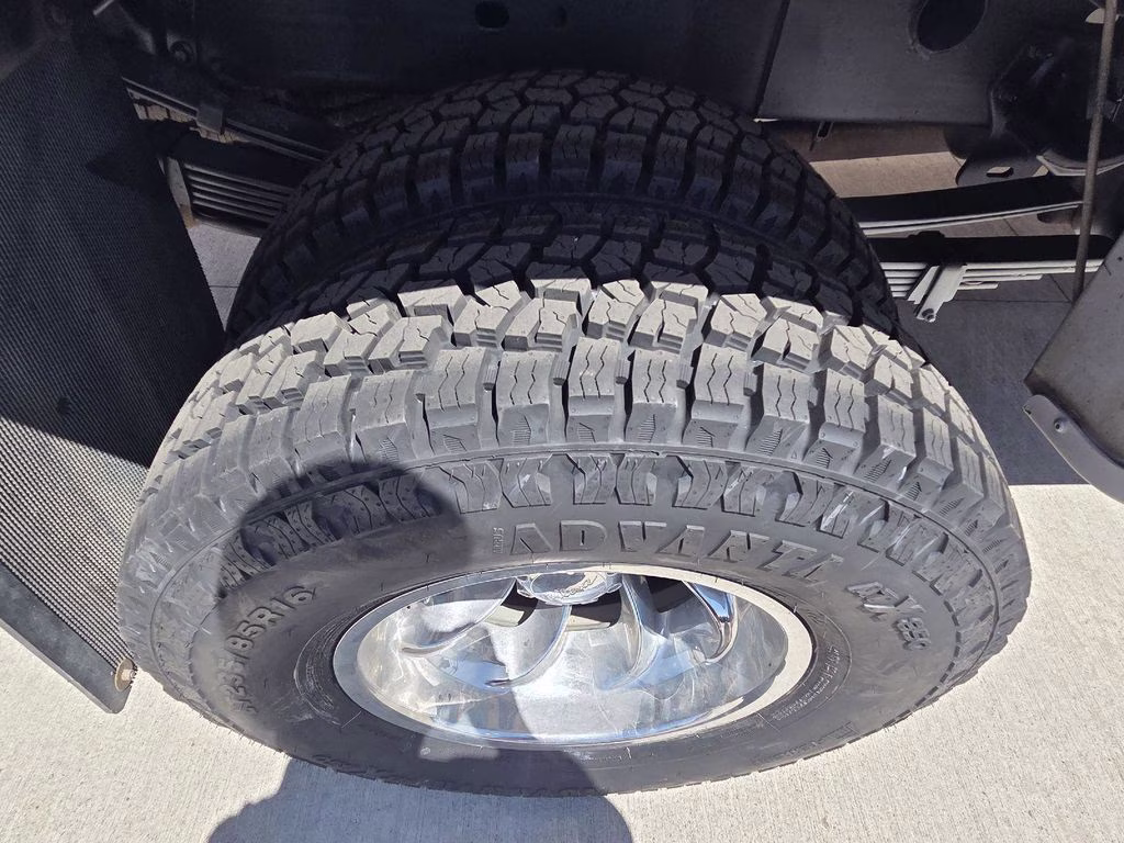 2004 Olympic White GMC Sierra 3500 SLT 4X4 Truck