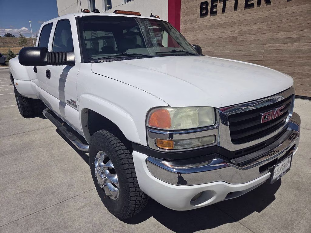 2004 Olympic White GMC Sierra 3500 SLT 4X4 Truck