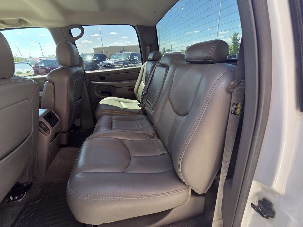 2004 Olympic White GMC Sierra 3500 SLT 4X4 Truck
