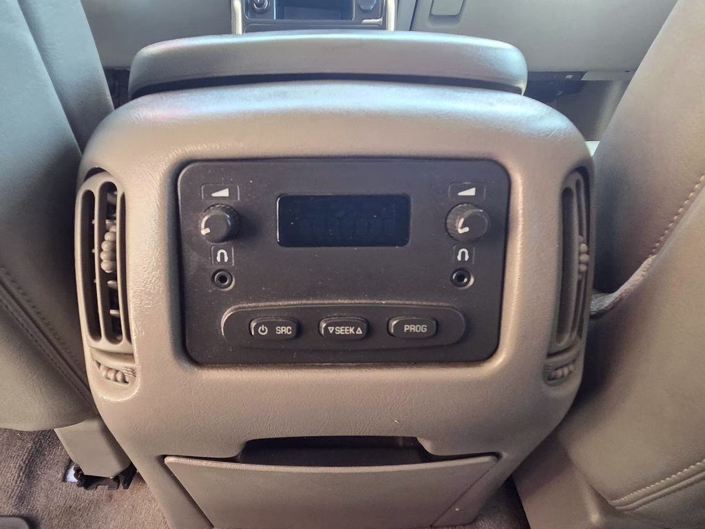 2004 Olympic White GMC Sierra 3500 SLT 4X4 Truck