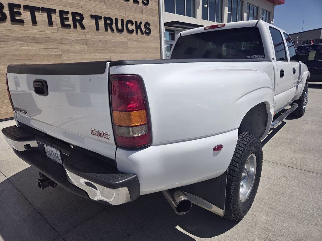 2004 Olympic White GMC Sierra 3500 SLT 4X4 Truck