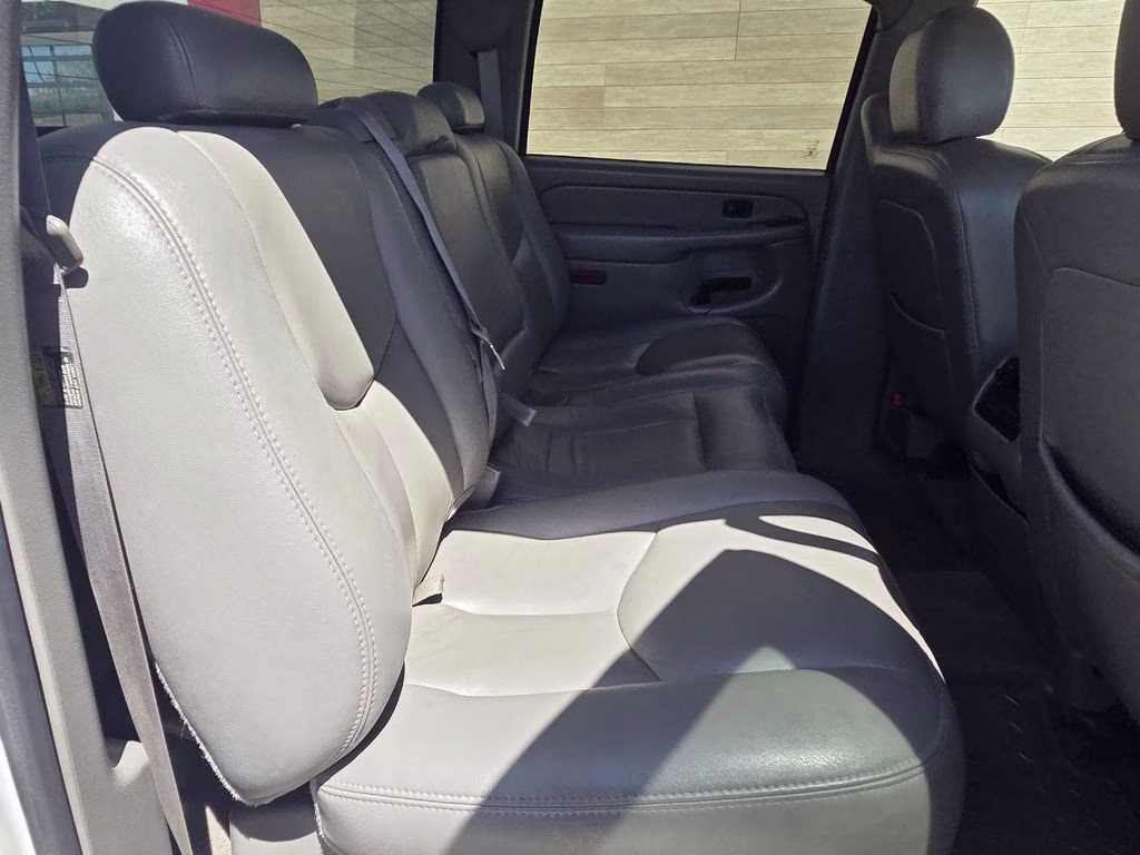 2004 Olympic White GMC Sierra 3500 SLT 4X4 Truck