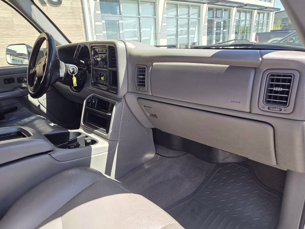 2004 Olympic White GMC Sierra 3500 SLT 4X4 Truck