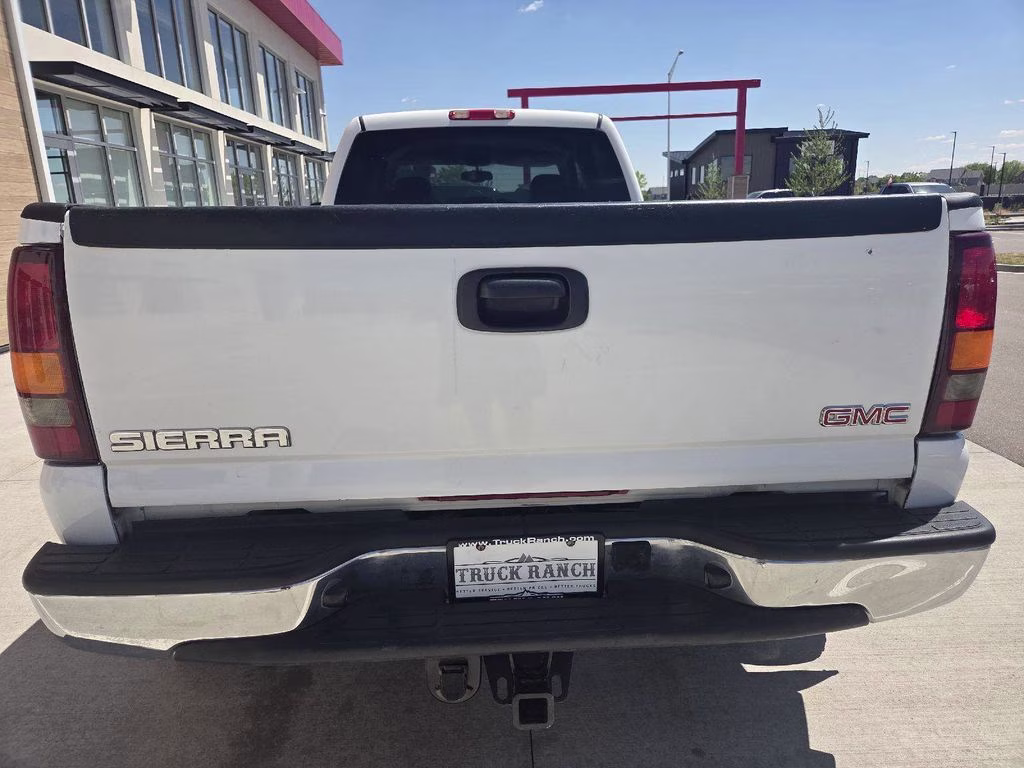 2004 Olympic White GMC Sierra 3500 SLT 4X4 Truck