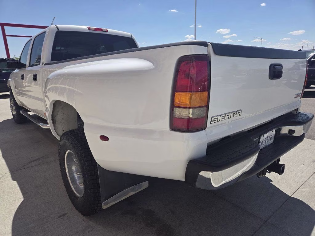 2004 Olympic White GMC Sierra 3500 SLT 4X4 Truck
