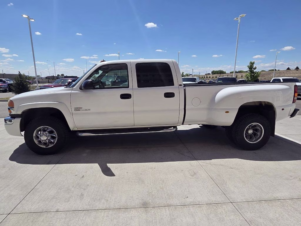 2004 Olympic White GMC Sierra 3500 SLT 4X4 Truck