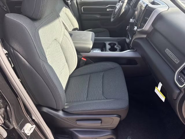 2026 Diamond Black Crystal Pearlcoat Ram 1500 Big Horn RWD Truck