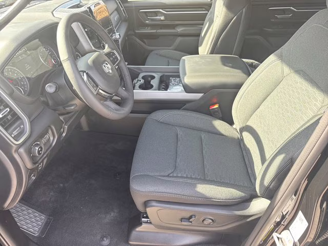 2026 Diamond Black Crystal Pearlcoat Ram 1500 Big Horn RWD Truck