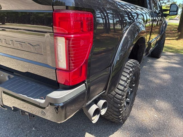2020 Black Metallic Ford Super Duty F-250 SRW Lariat 4X4 Truck