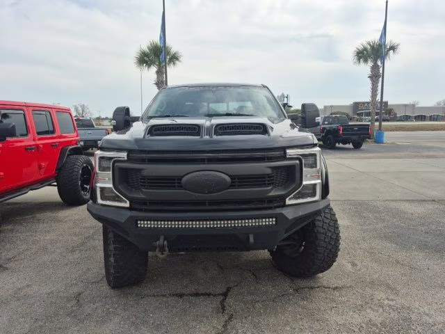 2020 Black Metallic Ford Super Duty F-250 SRW Lariat 4X4 Truck