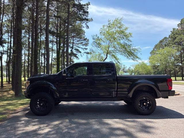 2020 Black Metallic Ford Super Duty F-250 SRW Lariat 4X4 Truck