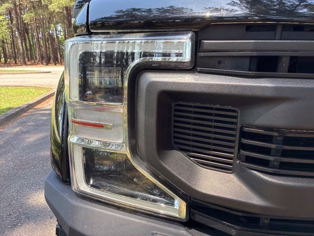 2020 Black Metallic Ford Super Duty F-250 SRW Lariat 4X4 Truck