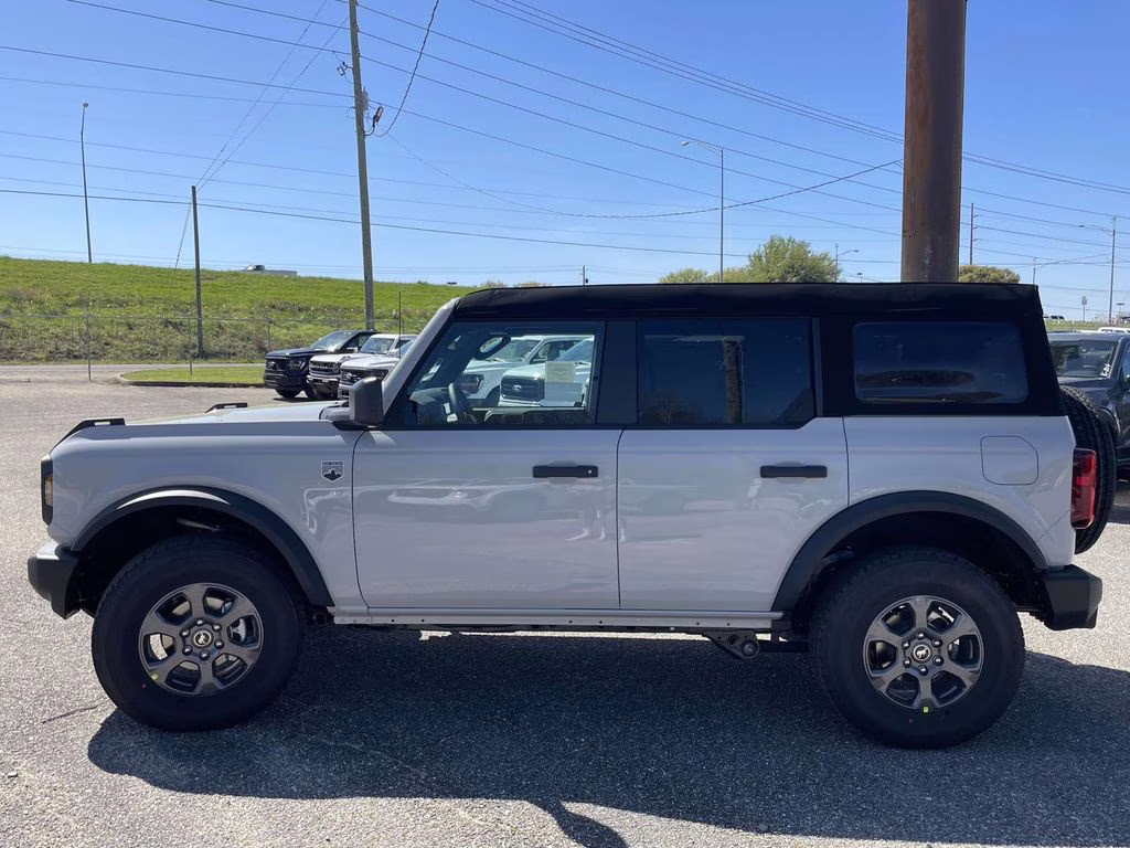 2026 Avalanche Gray Ford Bronco Big Bend 4X4 SUV