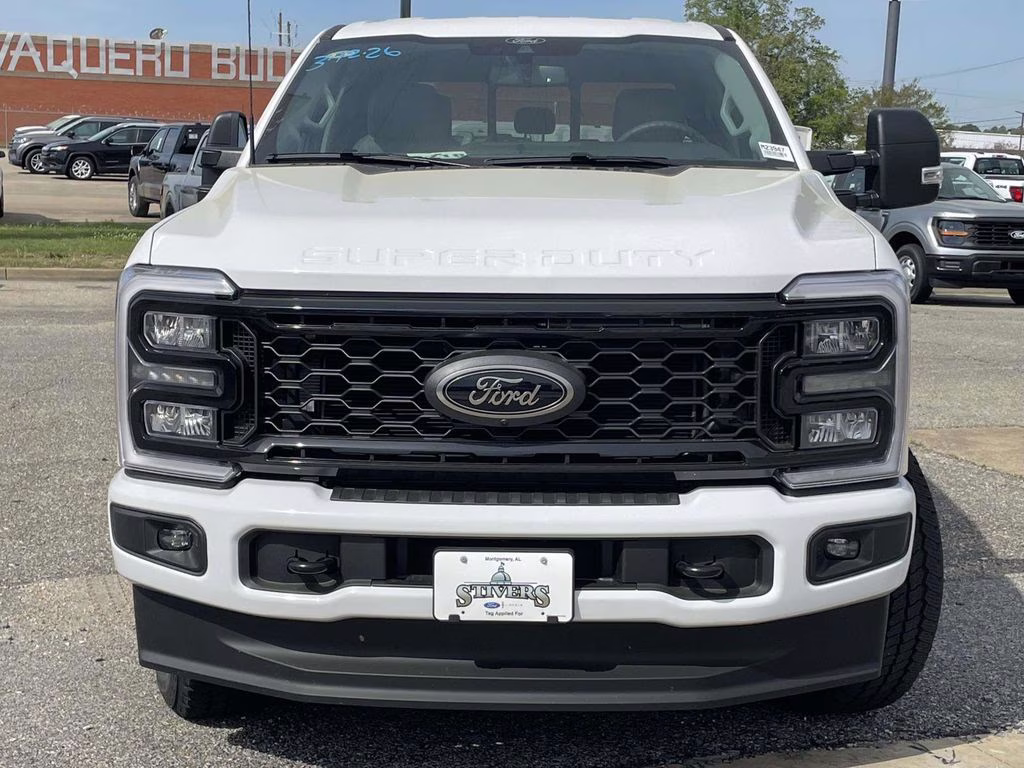 2026 Oxford White Ford Super Duty F-250 SRW XLT 4X4 Truck